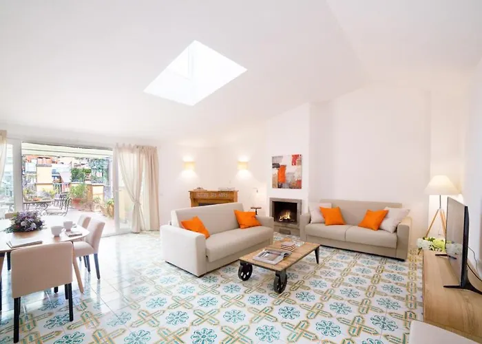 Apartment Vittoria Terrace Penthouse At The Spanish Steps *